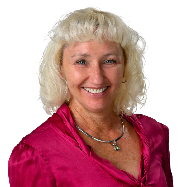 APEX Awards 1 ResnikChallengerMedal Cindy Schulz Headshot